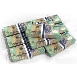 Yêu cầu nộp lệ phí và tiền để được làm việc có bị truy cứu trách nhiệm hình sự hay không ?