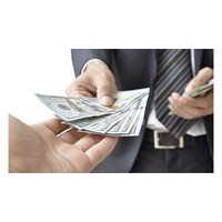 Con đã trưởng thành vay tiền thì cha mẹ có phải trả tiền cho con hay không?