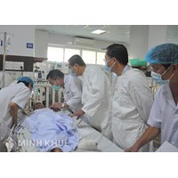 Phân tích thẩm quyền, trình tự, thủ tục cấp và cấp lại giấy phép hoạt động của cơ sở khám bệnh, chữa bệnh ở Việt Nam