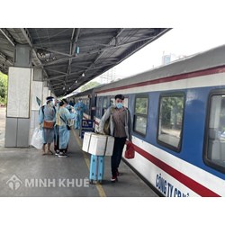 Điều kiên, tiêu chuẩn đi tàu của hành khách và yêu cầu kiểm soát dịch bệnh tại nhà ga như thế nào?
