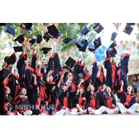 Du học sinh tự túc và Du học sinh học bổng khác là gì ?