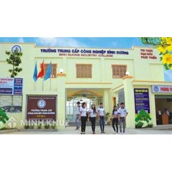 Quy định mới về nhiệm vụ, quyền hạn và quyền tự chủ của trường trung cấp