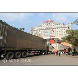 Quy định về hoạt động mua bán hàng hóa qua biên giới của thương nhân