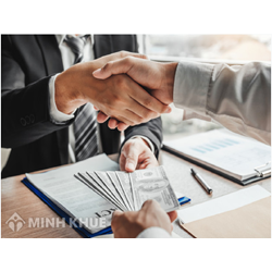 Nghĩa vụ trả thù lao cho tác giả sáng kiến và người tham gia tổ chức áp dụng sáng kiến lần đầu