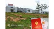 Nhiều người cùng mua chung một mảnh đất thì sổ đỏ sẽ đứng tên ai?