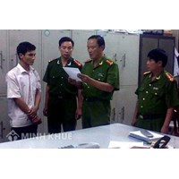 Khi nào ra quyết định tạm giữ người theo thủ tục hành chính? Thời hạn tạm giữ người theo thủ tục hành chính là bao lâu?
