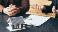 Người mua, thuê, thuê mua nhà ở, công trình xây dựng có sẵn có nghĩa vụ gì?