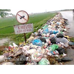 Quản lý chất thải rắn sinh hoạt phải đảm bảo các yêu cầu kỹ thuật về bảo vệ môi trường như thế nào?
