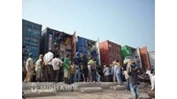 Hướng dẫn hồ sơ, trình tự đăng ký vận chuyển xuyên biên giới chất thải nguy hại theo quy định mới nhất