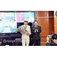 Tiêu chuẩn các chức danh tổng giám đốc (giám đốc) và tổng biên tập nhà xuất bản theo quy định pháp luật hiện hành