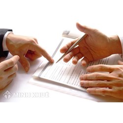Hợp đồng li-xăng. Phân biệt nhượng quyền thương mại và li-xăng