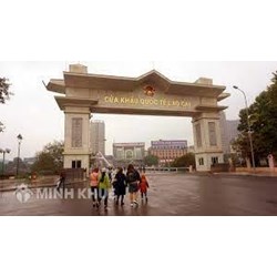 Hoạt động ở khu vực cửa khẩu gồm những hoạt động chủ yếu nào?