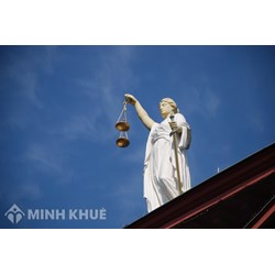 Tìm hiểu một số quan điểm của triết học phương Tây về tự do và pháp luật
