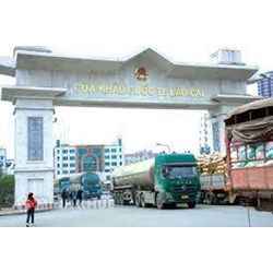 Hoạt động thương mại biên giới của thương nhân và  hoạt động trao đổi mua bán của cư dân biên giới