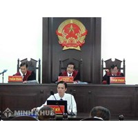 Phiên tòa sơ thẩm là gì? Một số vấn đề pháp lý liên quan đến phiên tòa sơ thẩm dân sự