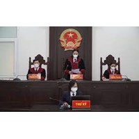 Chủ thể tiến hành xét xử sơ thẩm vụ án hình sự về các tội xâm phạm sở hữu?
