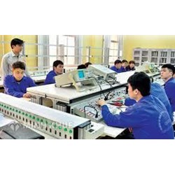 Người sử dụng lao động tuyển người vào học nghề, tập nghề để làm việc cho mình thì có phải đảng ký hoạt động giáo dục nghề nghiệp hay không?