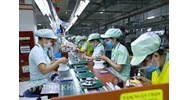 Lao động nữ làm công việc nặng nhọc, độc hại có ảnh hưởng xấu tới chức năng sinh sản và nuôi con khi mang thai thì có được chuyển sang làm công việc nhẹ hơn, an toàn hơn hay không?