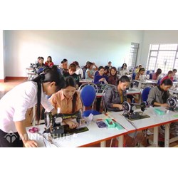 Điều kiện hỗ trợ đào tạo nghề, giải quyết việc làm cho người lao động bị thu hồi đất?