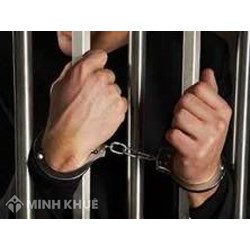 Vượt quá giới hạn phòng vệ chính đáng có phải chịu trách nhiệm hình sự?