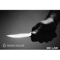 Dấu hiệu của tội chế tạo, tàng trữ, vận chuyển, sử dụng, mua bán, chiếm đoạt súng săn, vũ khí thô sơ