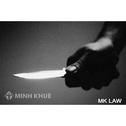 Dấu hiệu của tội chế tạo, tàng trữ, vận chuyển, sử dụng, mua bán, chiếm đoạt súng săn, vũ khí thô sơ