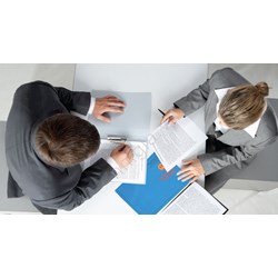 Quy định về thời hạn thông báo và đề nghị ký hợp đồng lao động mới ?