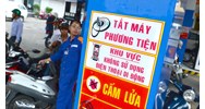 Mức phạt khi sử dụng điện thoại di động tại cây xăng?