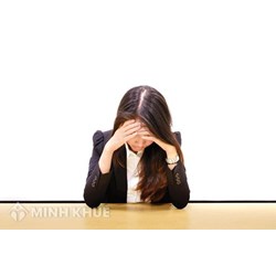 Tự ý xê dịch, tháo dỡ, phá hủy cột dây điện thoại, điện tín, cột đèn, hàng rào của các cơ quan nhà nước hoặc các công trình công cộng bị xử phạt như thế nào?