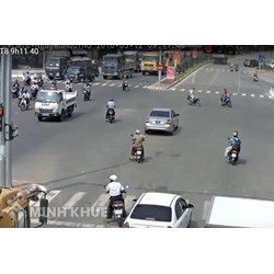Mức phạt khi xe ô tô dừng xe nhưng không có tín hiệu báo trước?