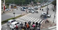 Lái xe ô tô quay đầu xe trái quy định thì bị xử phạt như thế nào?