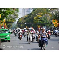 Mức phạt đối với hành vi đổ rác ra đường bộ không đúng nơi quy định?
