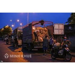 Mức phạt khi sử dụng trái phép đất của đường bộ làm nơi tập kết hoạch trung chuyển hàng hóa?