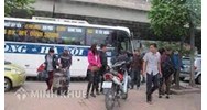 Hành vi điều khiển xe ô tô đón, trả khách không đúng nơi quy định trên những tuyến đường đã xác định nơi đón, trả khách bị xử phạt như thế nào ?