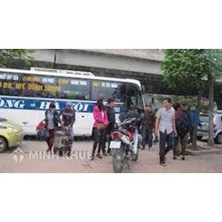 Hành vi điều khiển xe ô tô đón, trả khách không đúng nơi quy định trên những tuyến đường đã xác định nơi đón, trả khách bị xử phạt như thế nào ?
