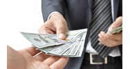 Công ty có phải trả tiền lương làm thêm giờ cho người lao động làm việc vào những ngày nghỉ hằng năm do công ty quy định không?