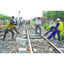 Căn cứ xác định nghề, công việc thuộc danh mục nghề, công việc nặng nhọc, độc hại, nguy hiểm