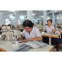 Sử dụng người lao động là người cao tuổi có phải tham gia bảo hiểm xã hội bắt buộc không?
