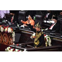 Hệ thống pháp luật Indonesia có sự pha trộn giữa các đặc trưng của Họ pháp luật Hồi giáo, Họ pháp luật Civil Law và tập quán bản địa