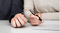 Quyền phụ nữ được bảo vệ như thế nào trong chế định ly hôn?