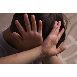 Bạo hành trẻ em là gì? Hình phạt đối với hành vi bạo hành trẻ em