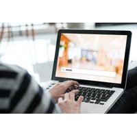 Web đen là gì? Truy cập, chia sẻ trang web đen có bị phạt?