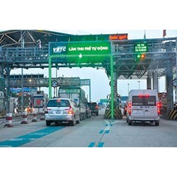 Nên dán thẻ thu phí tự động của VETC hay VDTC (ePass)?