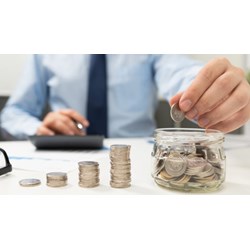 Hàng tháng tiền lương của người lao động bị trừ các khoản gì?