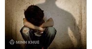Bé trai bị người đàn bà cưỡng bức khi chưa 18 thì xử lý thế nào?