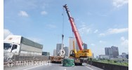 Xe container chở thép cuộn bị rơi xuống đường có bị xử phạt?