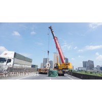 Xe container chở thép cuộn bị rơi xuống đường có bị xử phạt?
