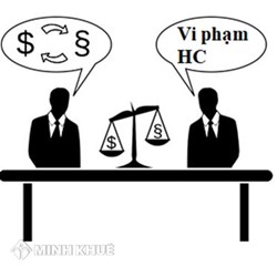 Cô gái khỏa thân đi dưới lòng đường có bị xử phạt không?