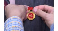 Hồ sơ xét tặng Huy hiệu 30, 40, 50 năm tuổi đảng?