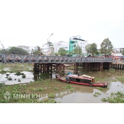 Tàu, thuyền đâm va vào trụ cầu bị xử phạt, bồi thường như thế nào?
